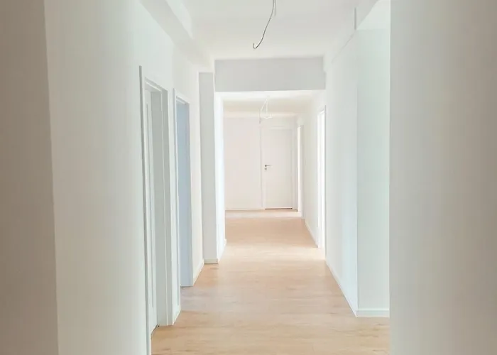 Helles Elegantes Zimmer In Berlin-Schoeneberg 12
