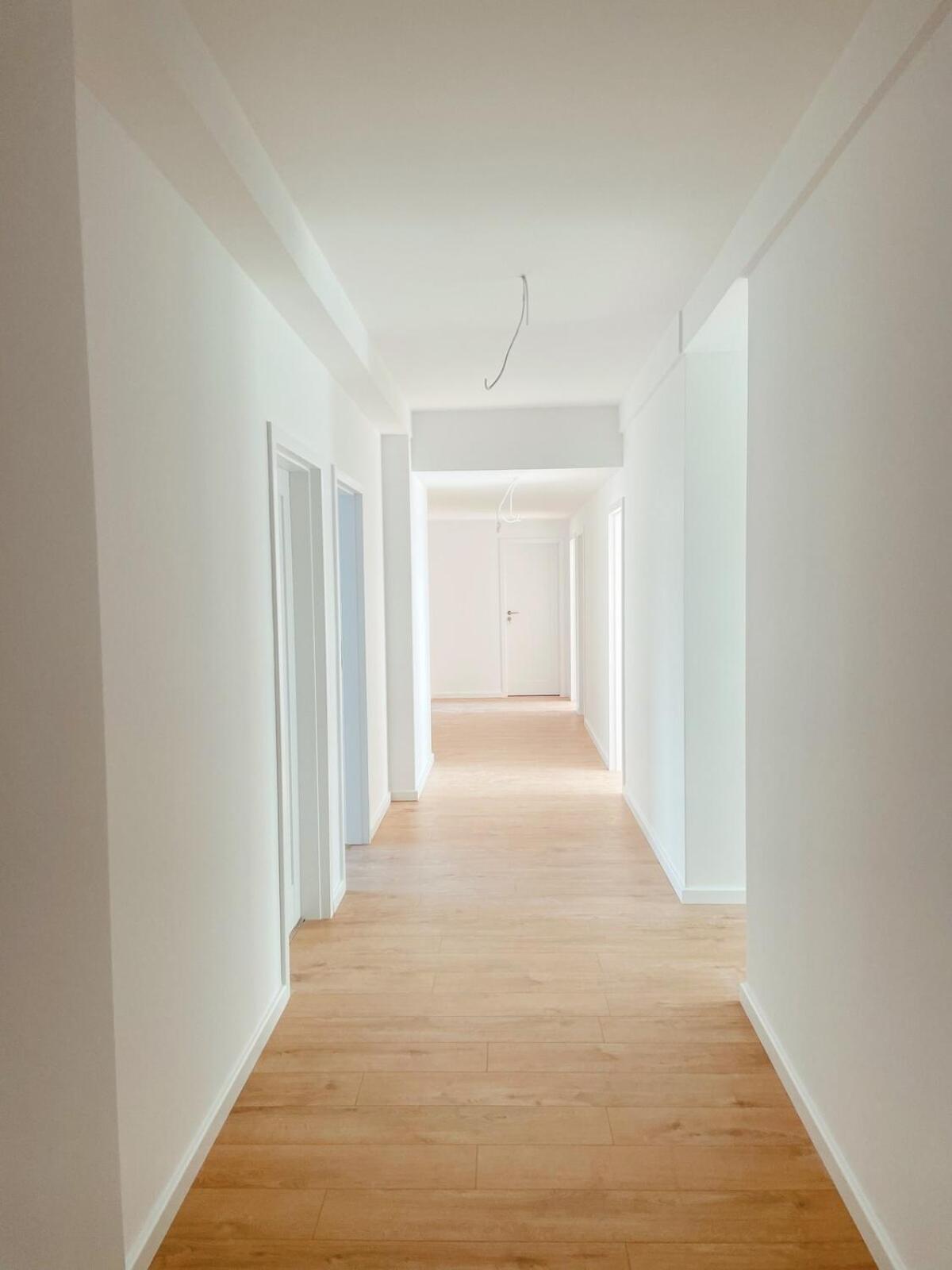 Helles Elegantes Zimmer In Berlin-schoeneberg 12